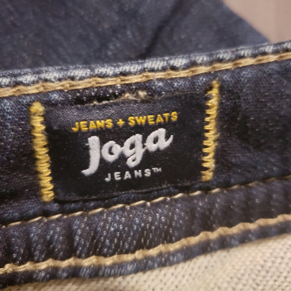 Jeans - Picture 4 of 4